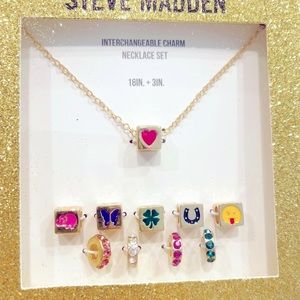 Steve Madden Charm Pendant Necklace Jewelry Set New In Box